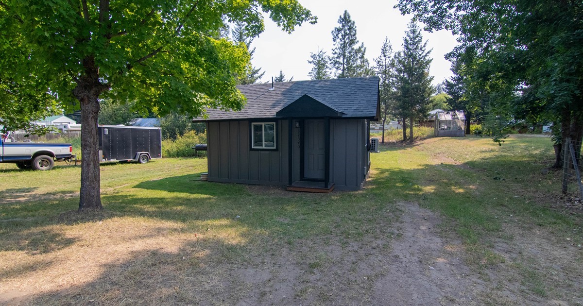 32340 N 6th Avenue in Spirit Lake, Idaho